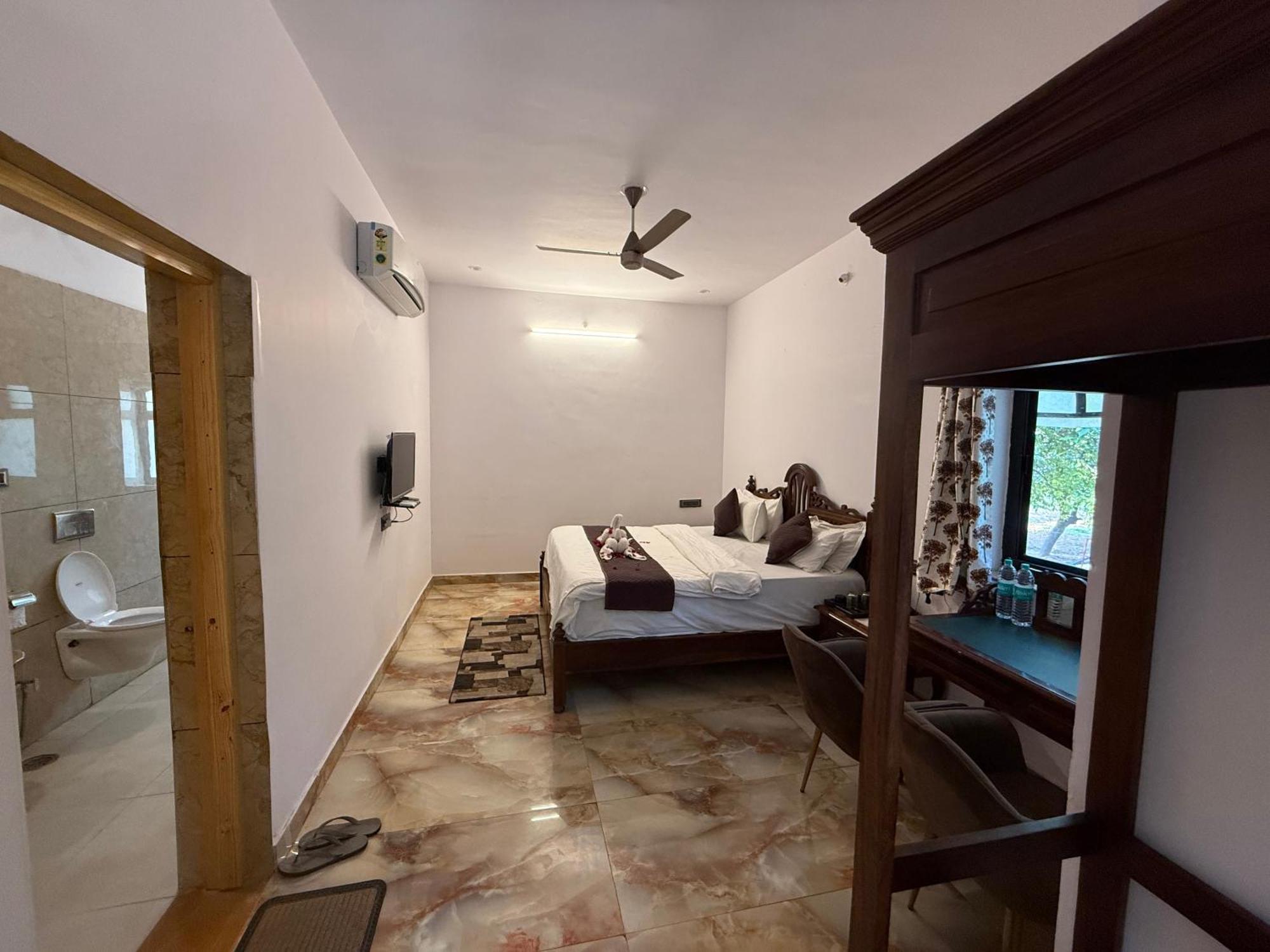 Hotel Green Heaven Resort Pushkar Exteriör bild