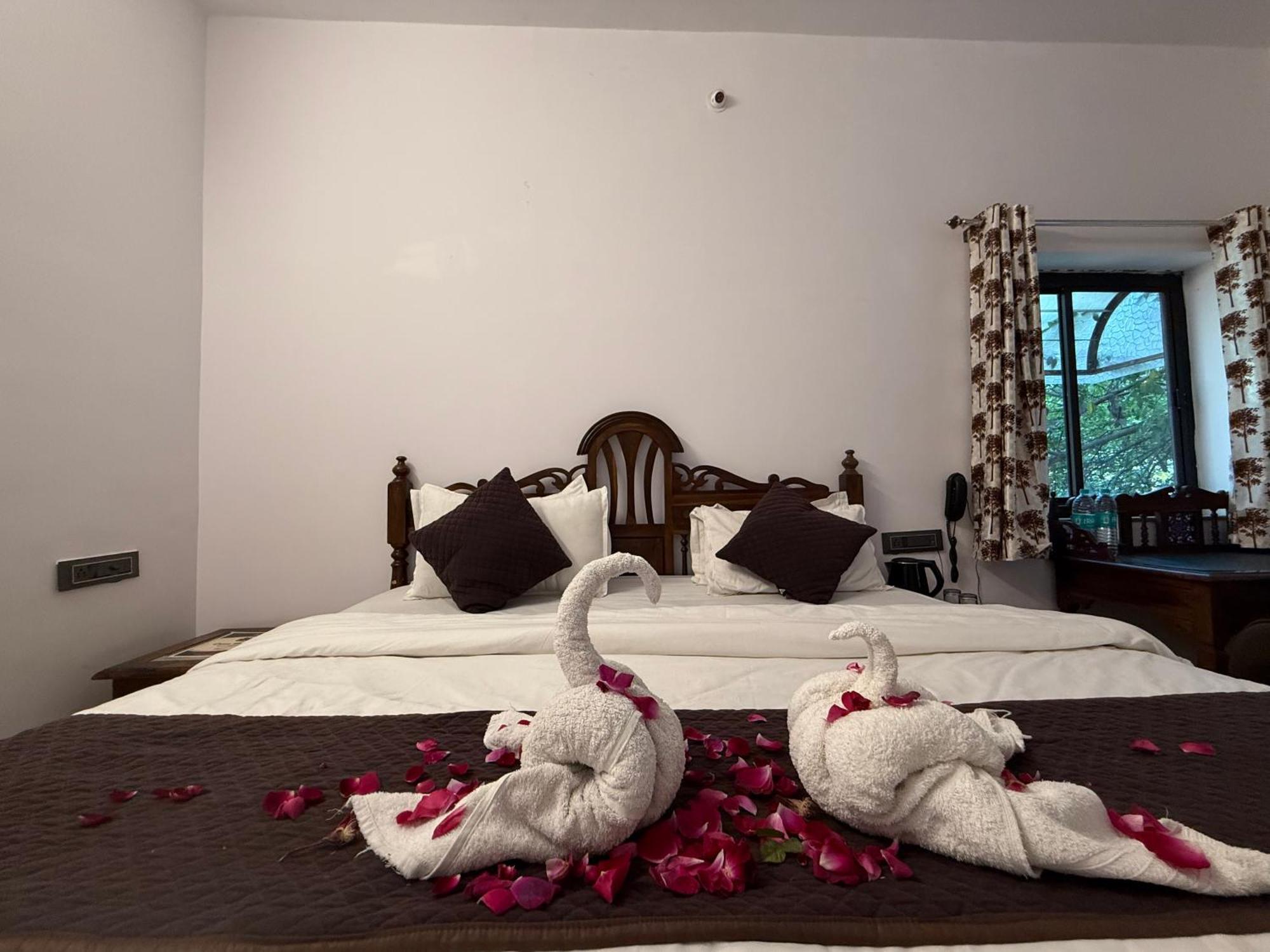 Hotel Green Heaven Resort Pushkar Exteriör bild