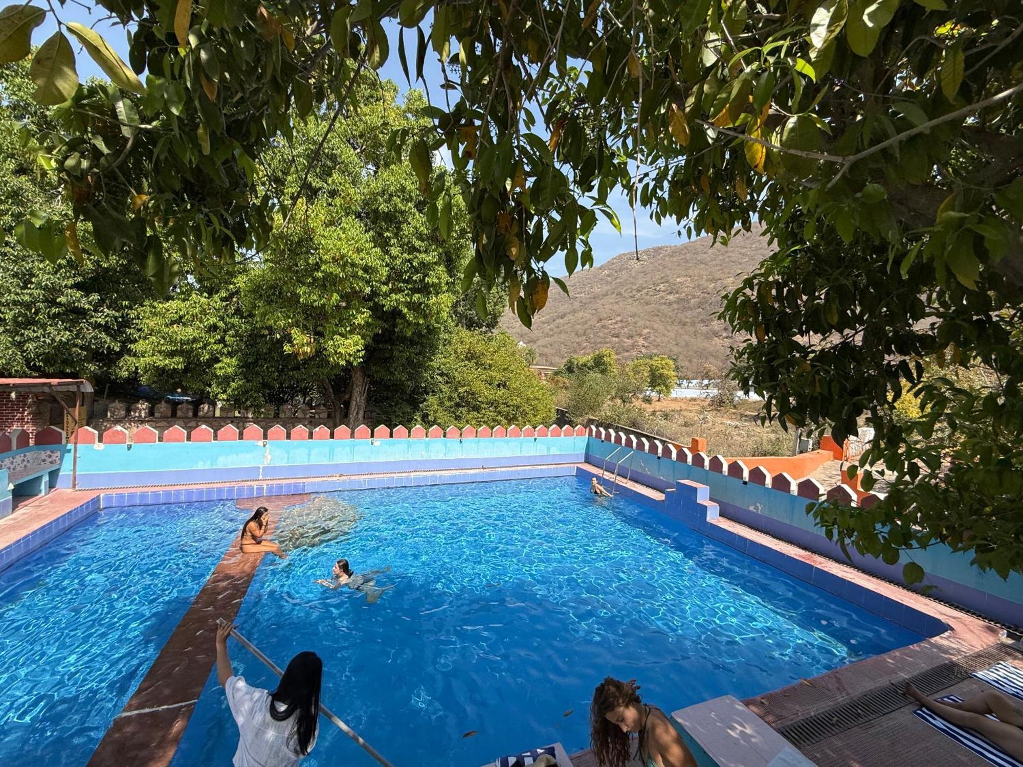 Hotel Green Heaven Resort Pushkar Exteriör bild