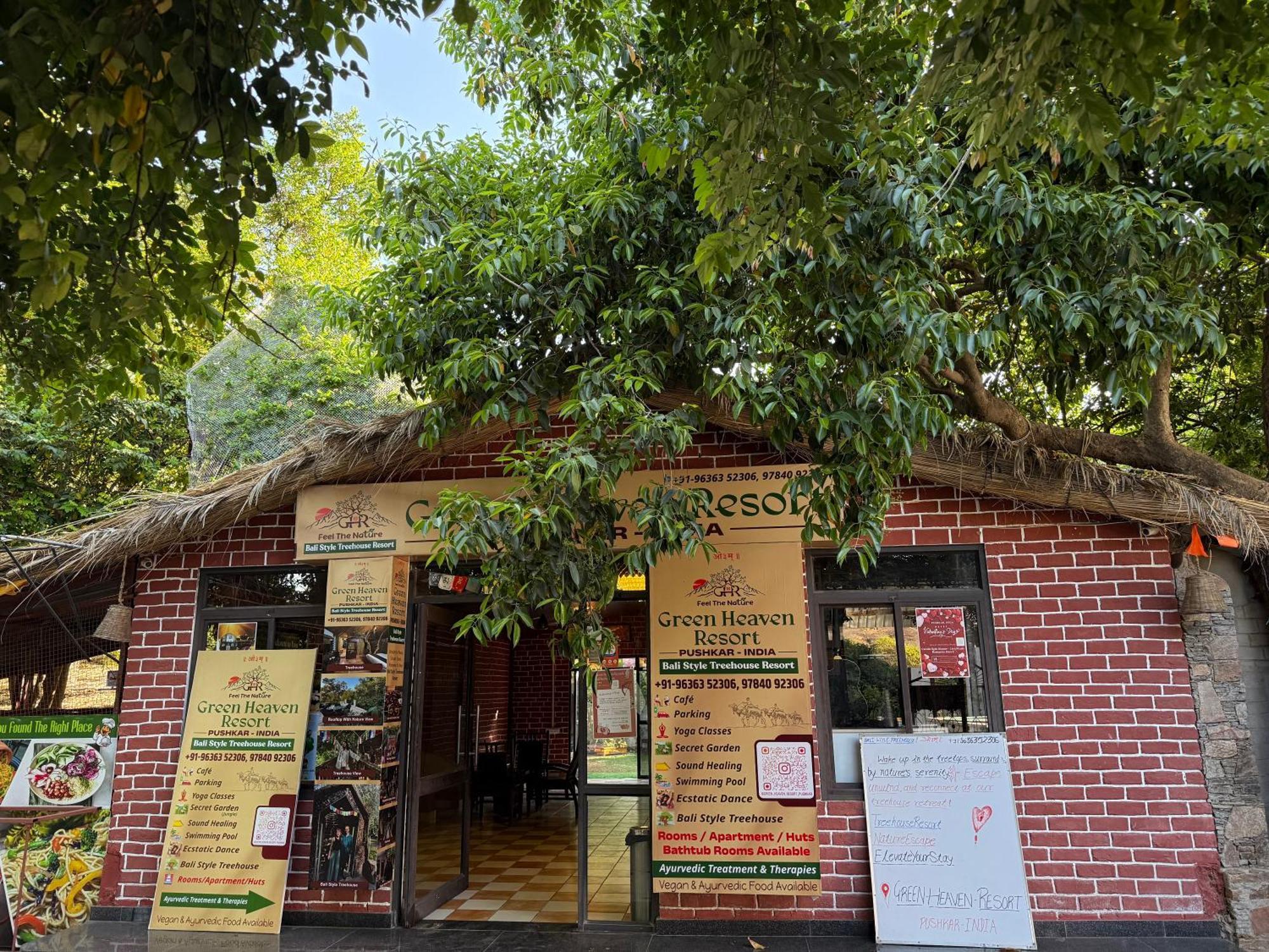 Hotel Green Heaven Resort Pushkar Exteriör bild